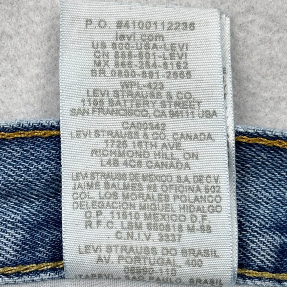 Levis Jeans Mens 38x30 Light Wash Relaxed Fit Tapered Leg 100 Cotton Denim Pants
